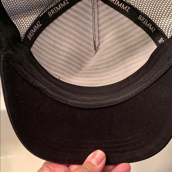 Brimmz Black and White Striped Cap - Picture 3 of 4